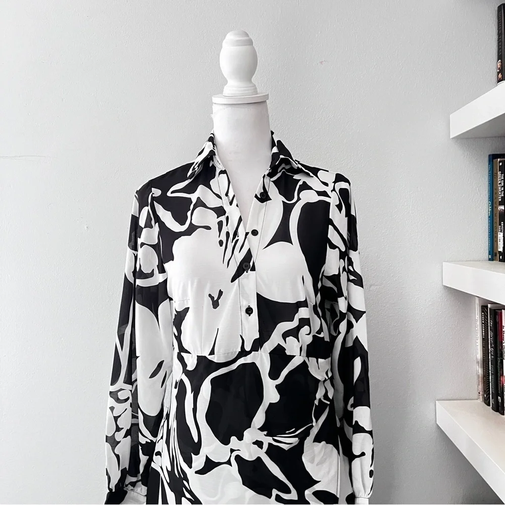 AREA STARS White & Black Sheath Dress, Size Medium